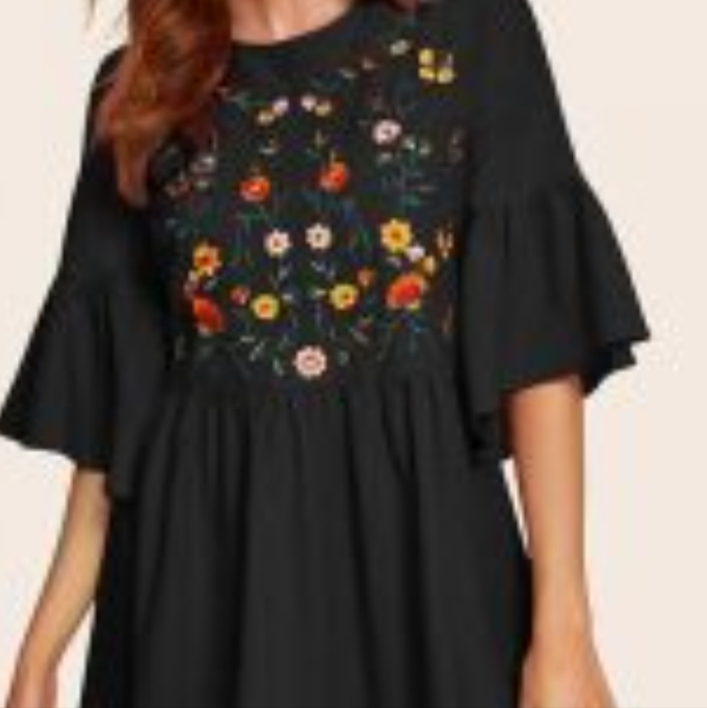 Black Floral Embroidered Swing Dress, Size XL - Picture 3 of 3